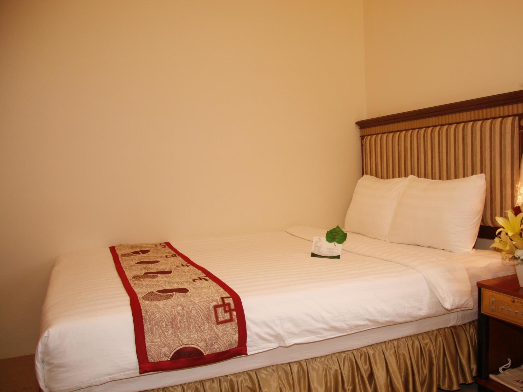 Anh Minh Hotel Хошимин Екстериор снимка