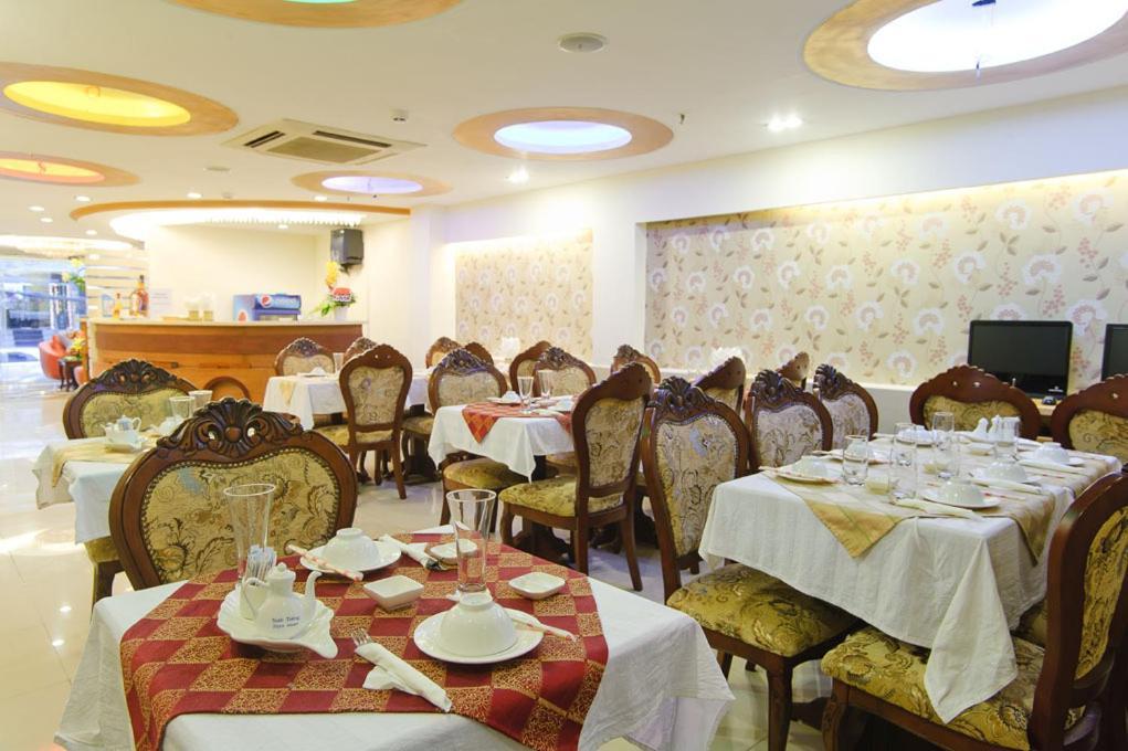 Anh Minh Hotel Хошимин Екстериор снимка