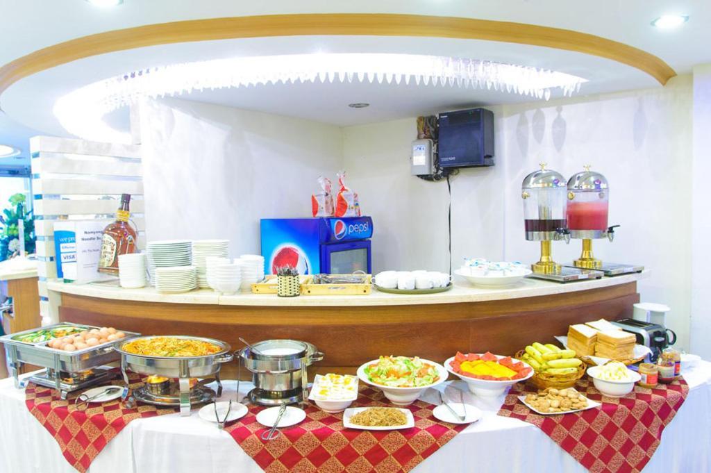 Anh Minh Hotel Хошимин Екстериор снимка