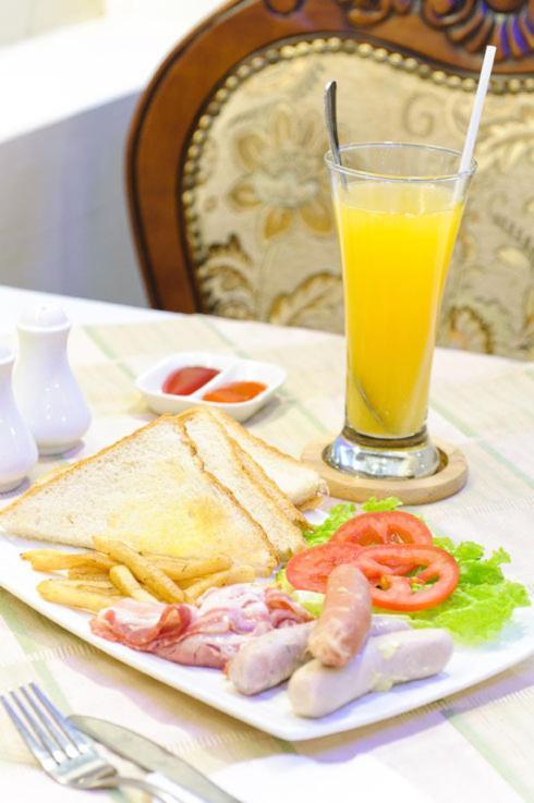 Anh Minh Hotel Хошимин Екстериор снимка
