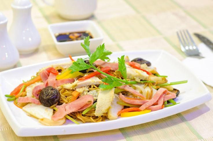 Anh Minh Hotel Хошимин Екстериор снимка